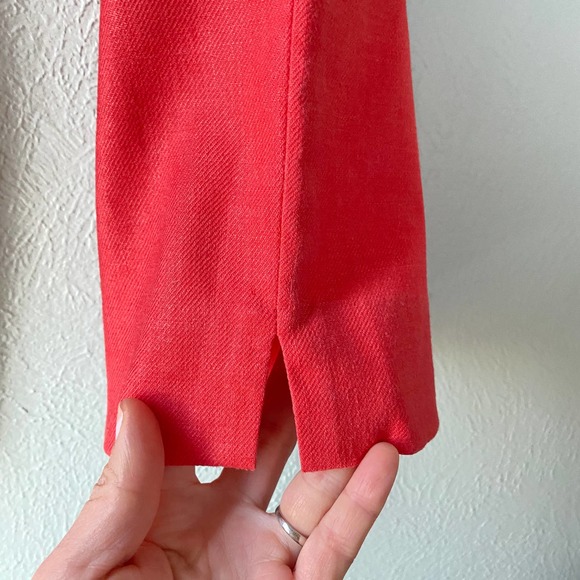 J.Crew Red Linen Blend Slit Hem Cropped Pants Elastic Waist Back Women's Size 8T - Picture 5 of 10
